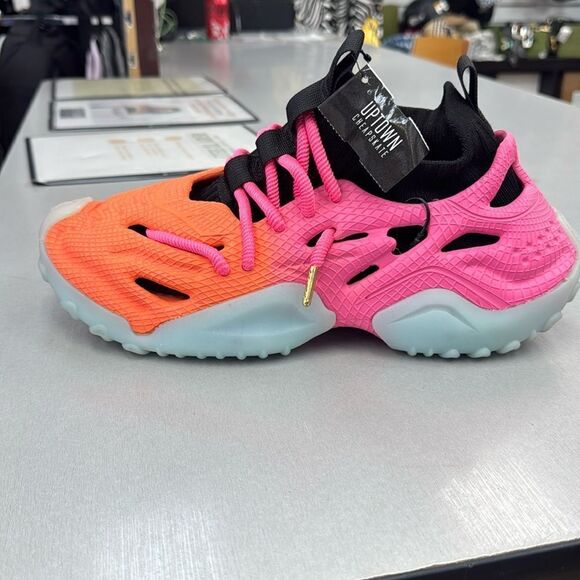 SIA Collective VULTR FOAM “HEATWAVE” - Picture 1 of 5